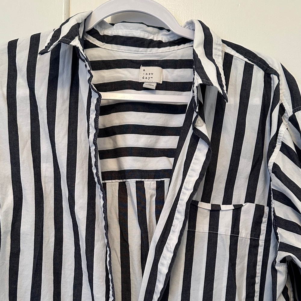 EUC A New Day Dark Grey Charcoal and White Striped Button Down Shirt - Picture 2 of 4